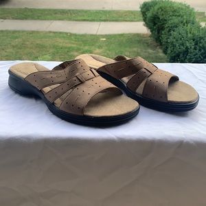 Clarke’s Springers Leather Slide on Sandals 8.5